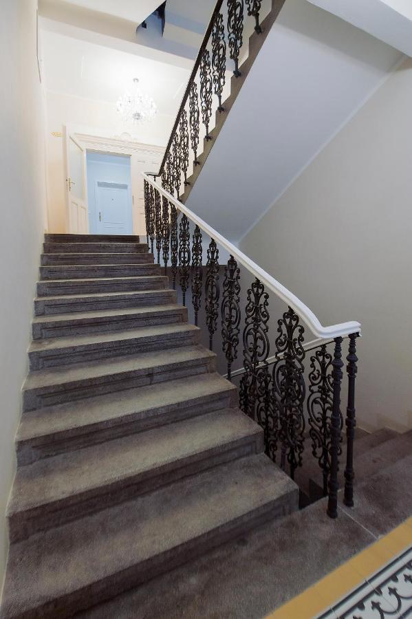 Modern Apartment Spanelska Praga Esterno foto